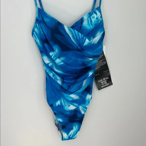 Miraclesuit Blue Tie-Dye Pool Water Pattern Style# 56229 Swimsuit Size 14 - Picture 16 of 17